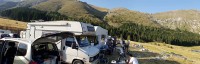Tutti schierati, peccato per la presenza massiccia di camper proprio in quel punto... ci ha costretto a isolarci e metterci sotto