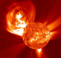 CME_EIT_C2_2002_prev[1].jpg