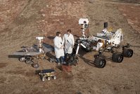 PIA15279_3rovers-stand_D2011_1215_D521-br2[1].jpg