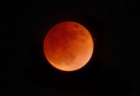 lunar eclipse sept 27-2015.jpg