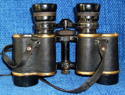 Filotecnica 6x30 WW1 in piedi lato posteriore